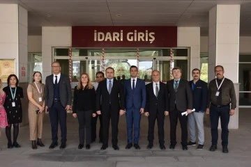 M&uuml;d&uuml;r Şenkul, Nazilli Devlet Hastanesi&rsquo;nde incelemelerde bulundu
