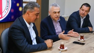 Mustafa Savaş, &ldquo;Aydın&rsquo;ın Aşığıyım&rdquo;