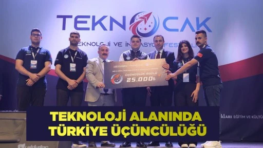 AYDINLI &Uuml;LK&Uuml;C&Uuml;LER Y&Uuml;ZAKI OLDU TEKNOLOJİ ALANINDA T&Uuml;RKİYE &Uuml;&Ccedil;&Uuml;NC&Uuml;L&Uuml;Ğ&Uuml;
