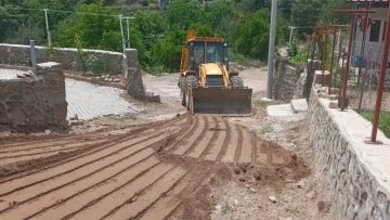 Nazilli Belediyesi Ketenova Mahallesi'nde yol &ccedil;alışmalarına başladı