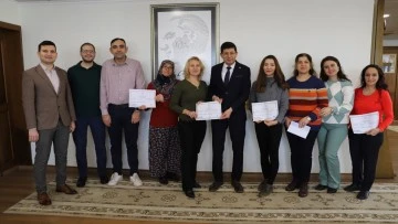 Nazilli Belediyesi'nde personel, yabancılarla rehbersiz anlaşacak
