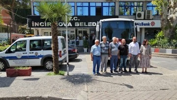 Nazilli Belediyesi'nden İncirliova Belediyesi'ne otob&uuml;s hibesi