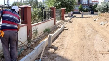 Nazilli Belediyesi Yeşil Mahalle'de yol &ccedil;alışması başlattı