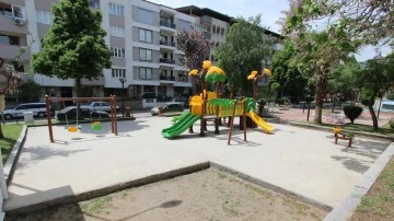 Nazilli Yunus Emre Parkı'nda oyun grupları yenilendi