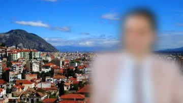 O İL&Ccedil;ENİN BELEDİYE BAŞKANI ADAY DEĞİLİM DEMİŞTİ, ADAY BELLİ OLDU