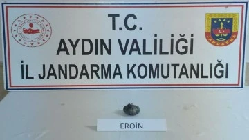 Otob&uuml;steki yolcuların &uuml;zerinden uyuşturucu madde ele ge&ccedil;irildi