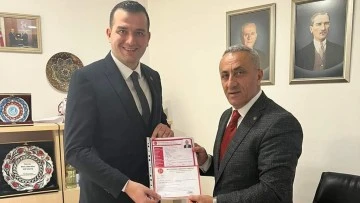 Pehlivan, adaylık başvurusu yaptı