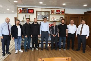 Proje &ccedil;ekimleri Nazilli'de ger&ccedil;ekleştirilen filmin ekibi Başkan &Ouml;zcan&rsquo;la buluştu