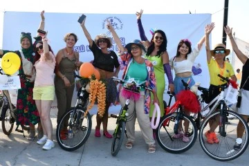 "S&uuml;sl&uuml; Kadınlar" pedallarını farkındalık i&ccedil;in &ccedil;evirdi