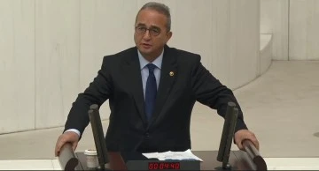 "T&uuml;rkiye Y&uuml;zyılı'nda &ouml;lmek serbest, protesto etmek yasak mı &ouml;ğrenciler i&ccedil;in?"