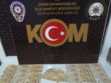 Sahte para dolandırıcıları polis ekiplerine takıldı