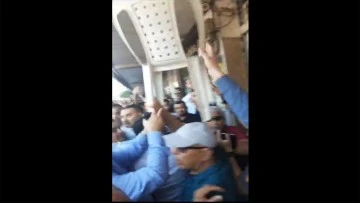 Sandalye Fırlatan Belli Oldu