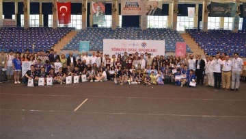 Satran&ccedil; T&uuml;rkiye Şampiyonası&rsquo;nı kazanan sporcular madalyalarına kavuştu