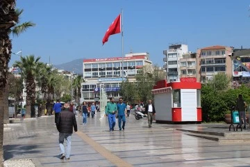 Se&ccedil;im sonrası Aydın sokakları normale d&ouml;nd&uuml;