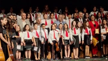 Seslendirdikleri T&uuml;rk Halk M&uuml;ziği eserleri ile kulakların pasını sildiler