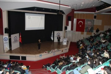 'Siber Su&ccedil;lar ve Siber G&uuml;venlik Semineri' d&uuml;zenlendi