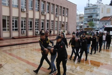 Silahlı saldırı olayında 5 ş&uuml;pheli adliyeye sevk edildi