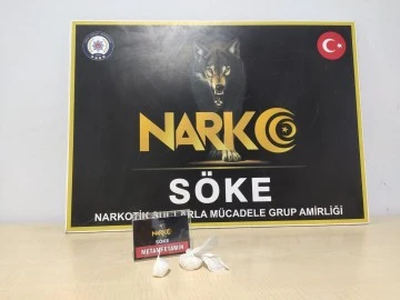 S&ouml;ke'de uyuşturucu operasyonu: 3 tutuklama