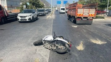 S&ouml;ke'deki kazada motosiklet s&uuml;r&uuml;c&uuml;s&uuml; yaralandı