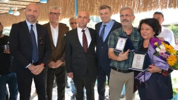 S&ouml;ke, Kuşadası ve Didim'in yılın ahisi esnaflarına &ouml;d&uuml;lleri verildi