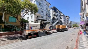 S&ouml;ke'nin yolları yenileniyor