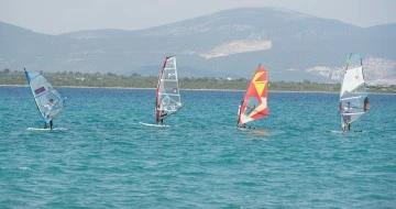 S&ouml;rf ve Yelken sporlarının yeni adresi Didim oluyor