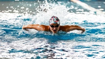Sporcu gen&ccedil;ler AD&Uuml; Spor Bilimleri Fak&uuml;ltesi'ne kayıt olabilmek i&ccedil;in ter d&ouml;kt&uuml;