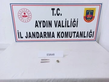 Ş&uuml;pheli şahısların &uuml;zerinden uyuşturucu madde ele ge&ccedil;irildi