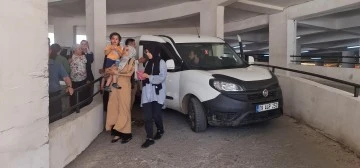 S&uuml;r&uuml;c&uuml; ve yayanın dikkatsizliği kazaya neden oldu