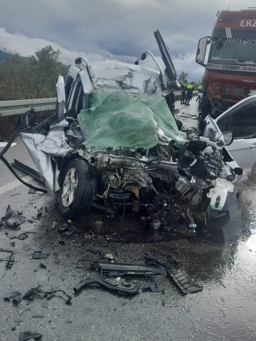 Ters y&ouml;nde giden s&uuml;r&uuml;c&uuml; kazaya neden oldu