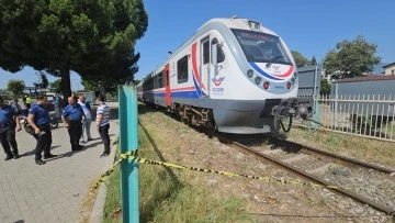 Trenin &ccedil;arptığı adam hayatını kaybetti