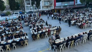 &Uuml;lk&uuml;c&uuml;ler 2 bin kişiyle iftar yaptı