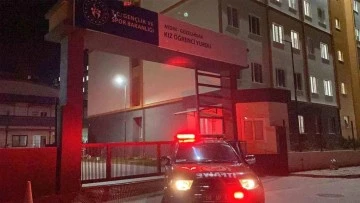 &Uuml;niversiteli gen&ccedil; kız canına kıydı