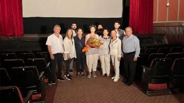 &Uuml;nl&uuml; oyuncuların rol aldığı filmin ana mekanı S&ouml;ke'nin tarihi sineması oldu
