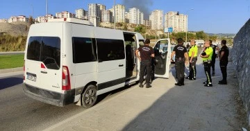 Uyuşturucu taciri &ccedil;evik kuvvet ekiplerinin dikkati sayesinde yakalandı