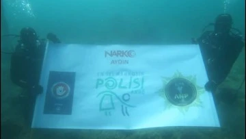 Uyuşturucunun zararlarına deniz altından dikkat &ccedil;ektiler