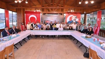 Vali Aksoy şehit aileleri ve gaziler ile yemekte bir araya geldi