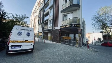 Yalnız yaşadığı evinde &ouml;l&uuml; bulundu