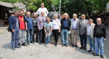 Yarım asırlık dernek g&ouml;n&uuml;ll&uuml; ordusuyla Aydın&rsquo;ın hafızası i&ccedil;in &ccedil;alışıyor