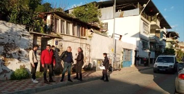 Yaşlı adam evde &ouml;l&uuml; bulundu