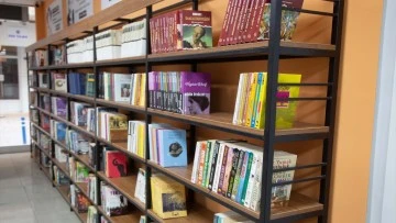 Yenipazar'da kitap toplama kampanyası