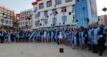 Ziraat Fak&uuml;ltesi'nde mezuniyet coşkusu