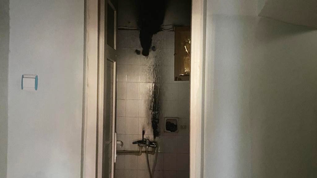 Banyoda alev alan şofben yangına neden oldu